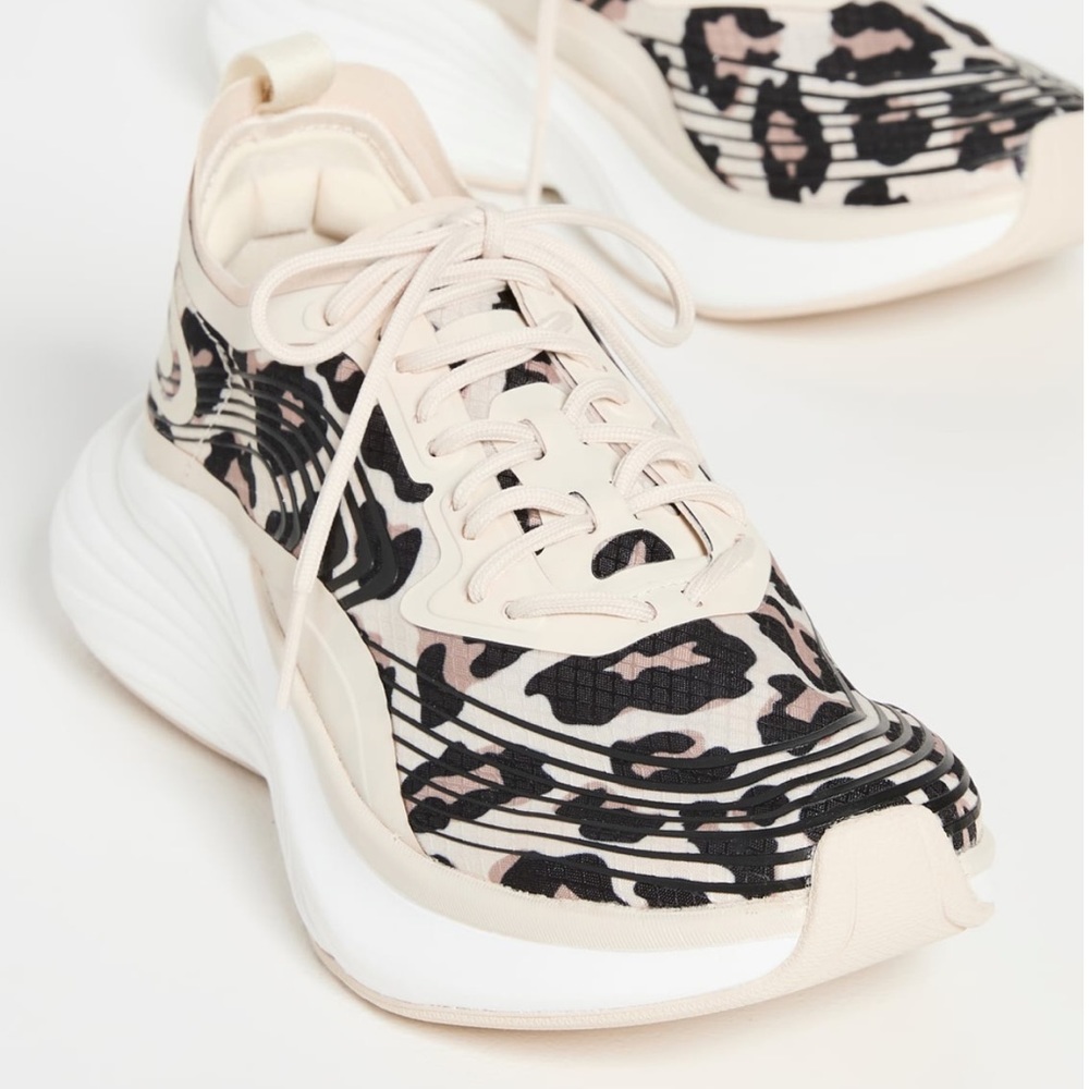 APL Streamline Running Sneakers in Parchment/Black/Leopard - Picture 4 of 9